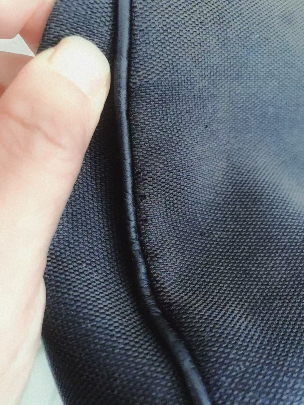 Gucci GG-Signature Trimmed Colbert Hobo bag in black‎ - Picture 8 of 16